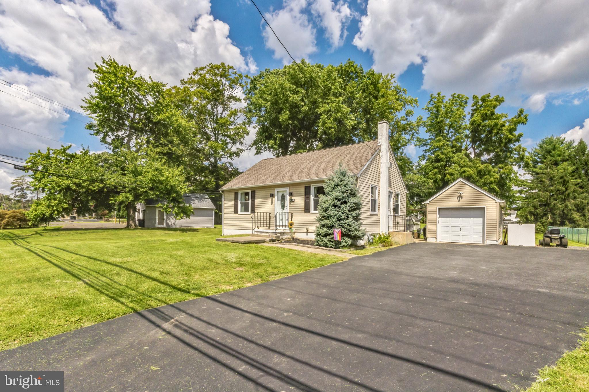 933 West County Line Road Hatboro, PA 19040 - Photo 1 of 28