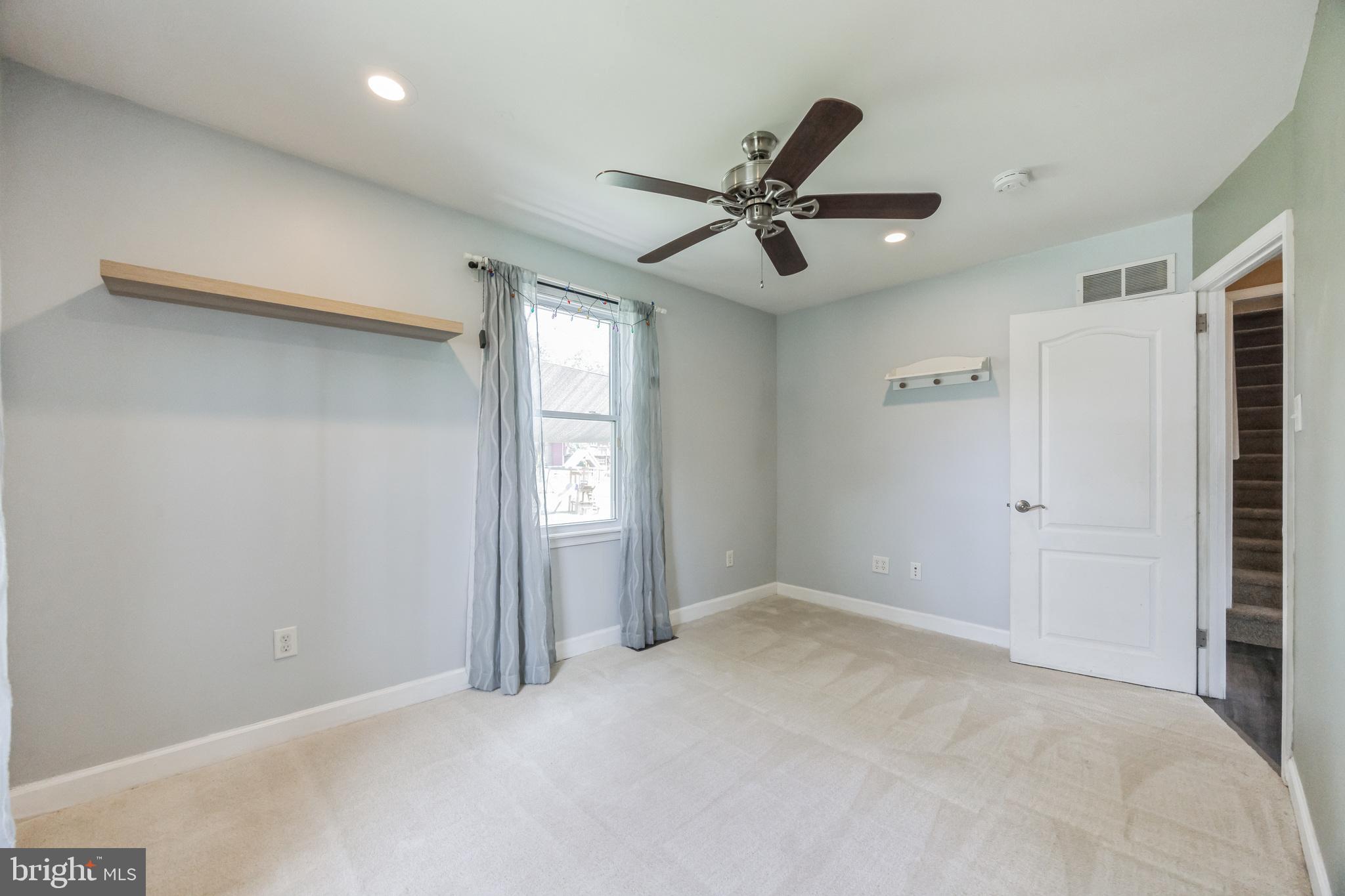 933 West County Line Road Hatboro, PA 19040 - Photo 18 of 28