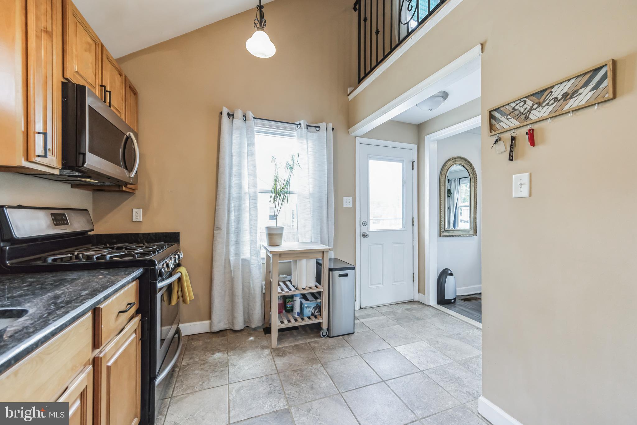 933 West County Line Road Hatboro, PA 19040 - Photo 9 of 28