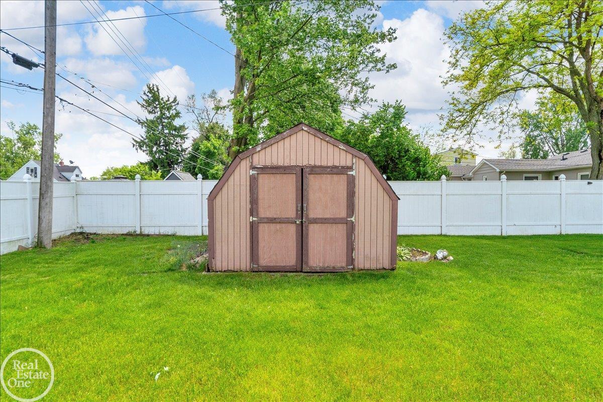 47840 Greenview Road Utica, MI 48317 - Photo 30 of 42