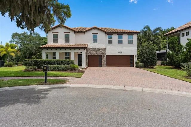 $1,300,000 | 4509 Patricia Ann Court, Orlando, FL 32839