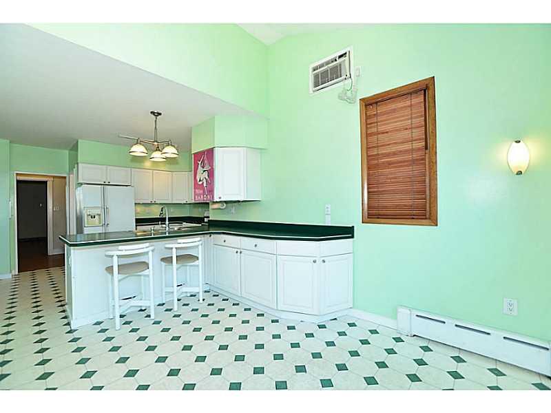 5618 Darlington Road Pittsburgh, PA 15217 - Photo 8 of 21 Kitchen.