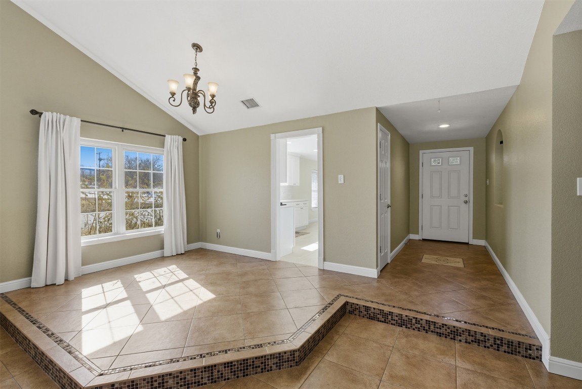 1600 East Messick Loop Round Rock, TX 78681 - Photo 11 of 38 The dining area had a table with seating for 6.