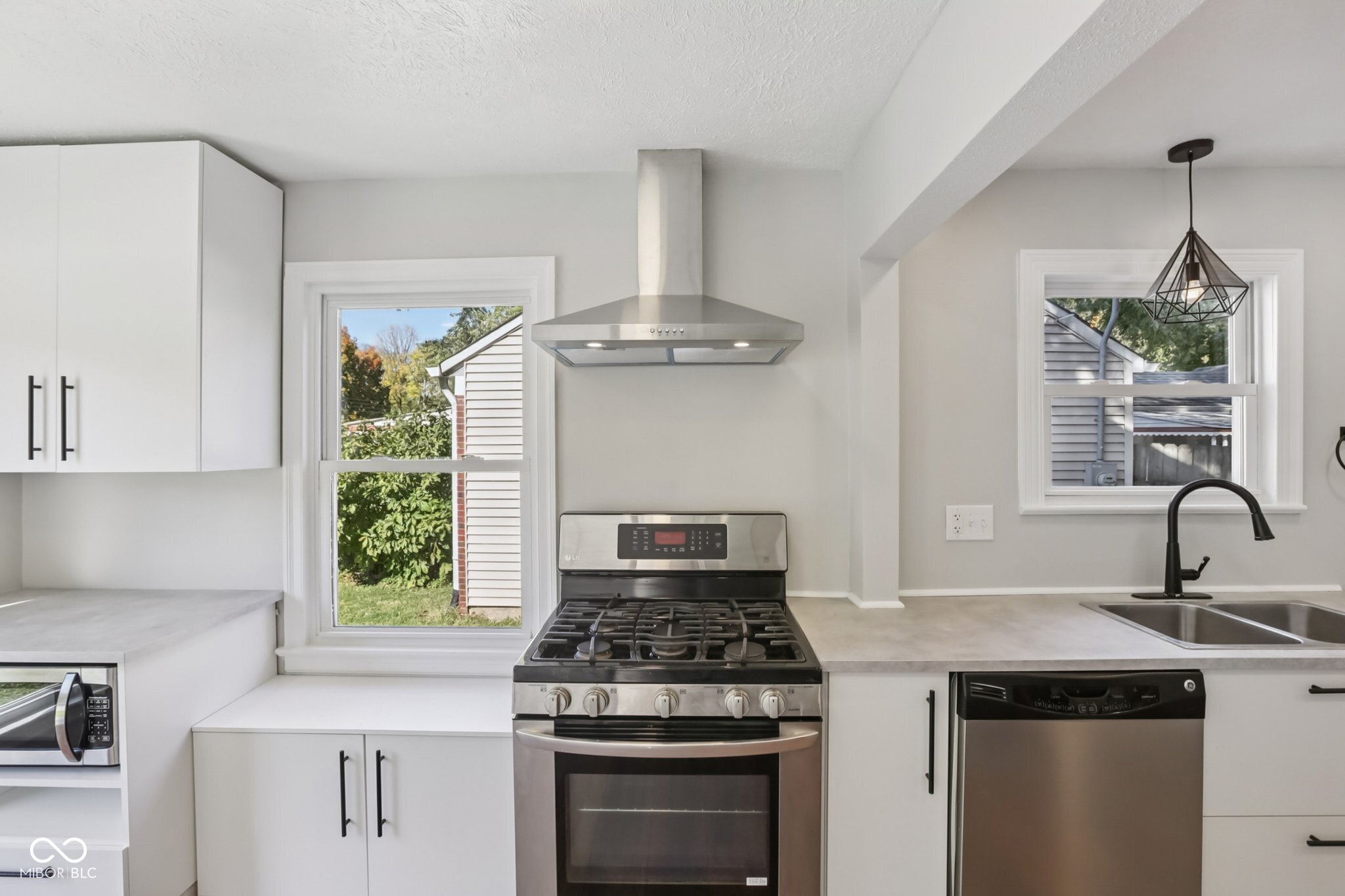 5825 North Keystone Avenue Indianapolis, IN 46220 - Photo 14 of 40