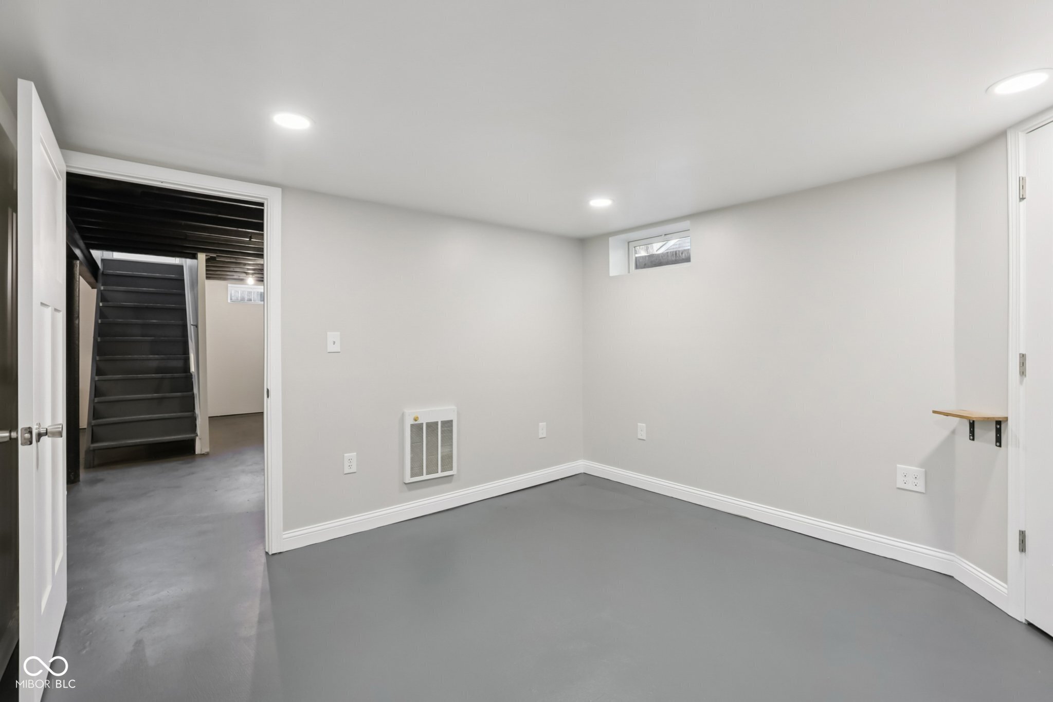 5825 North Keystone Avenue Indianapolis, IN 46220 - Photo 33 of 40