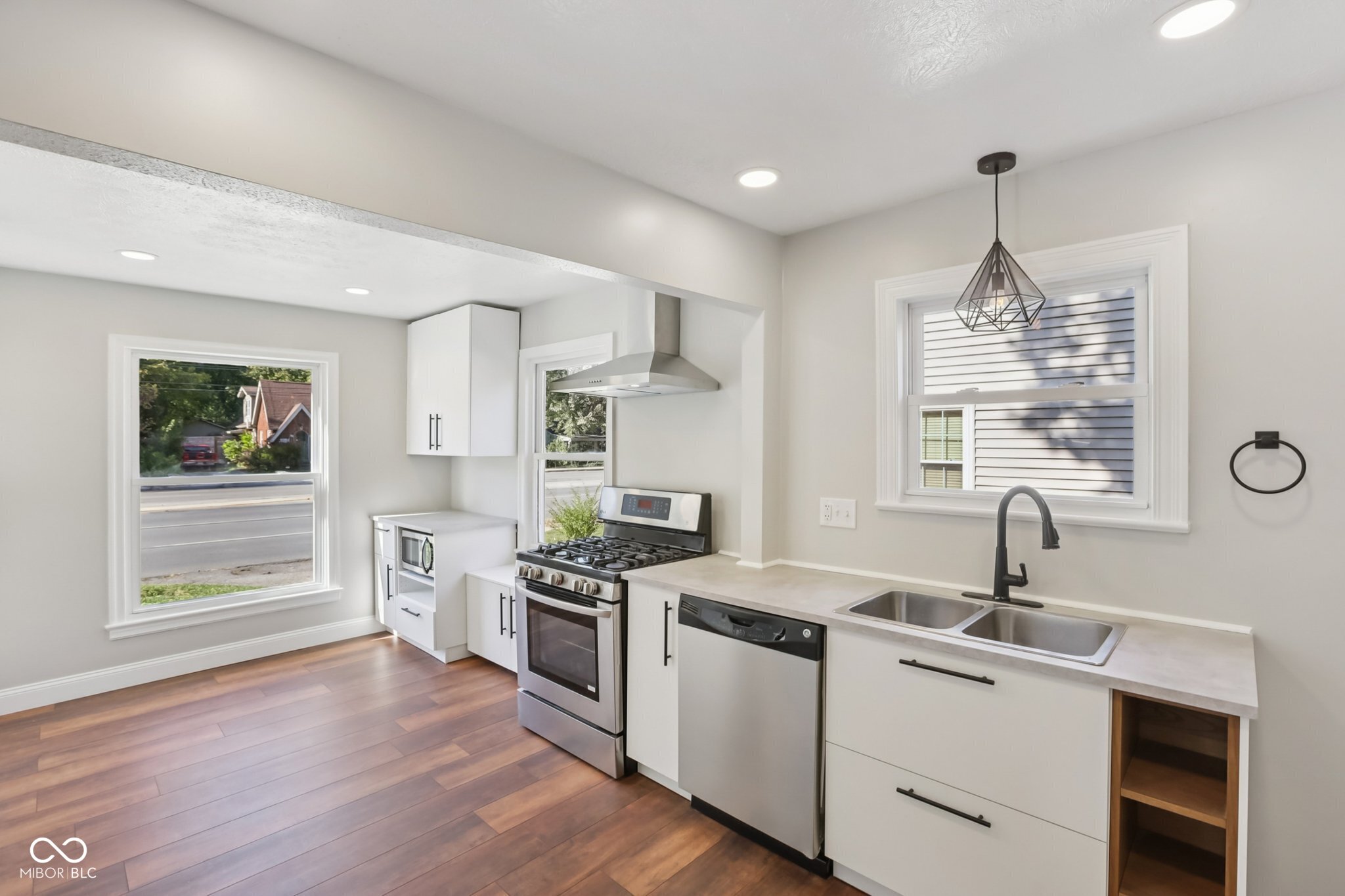 5825 North Keystone Avenue Indianapolis, IN 46220 - Photo 10 of 40