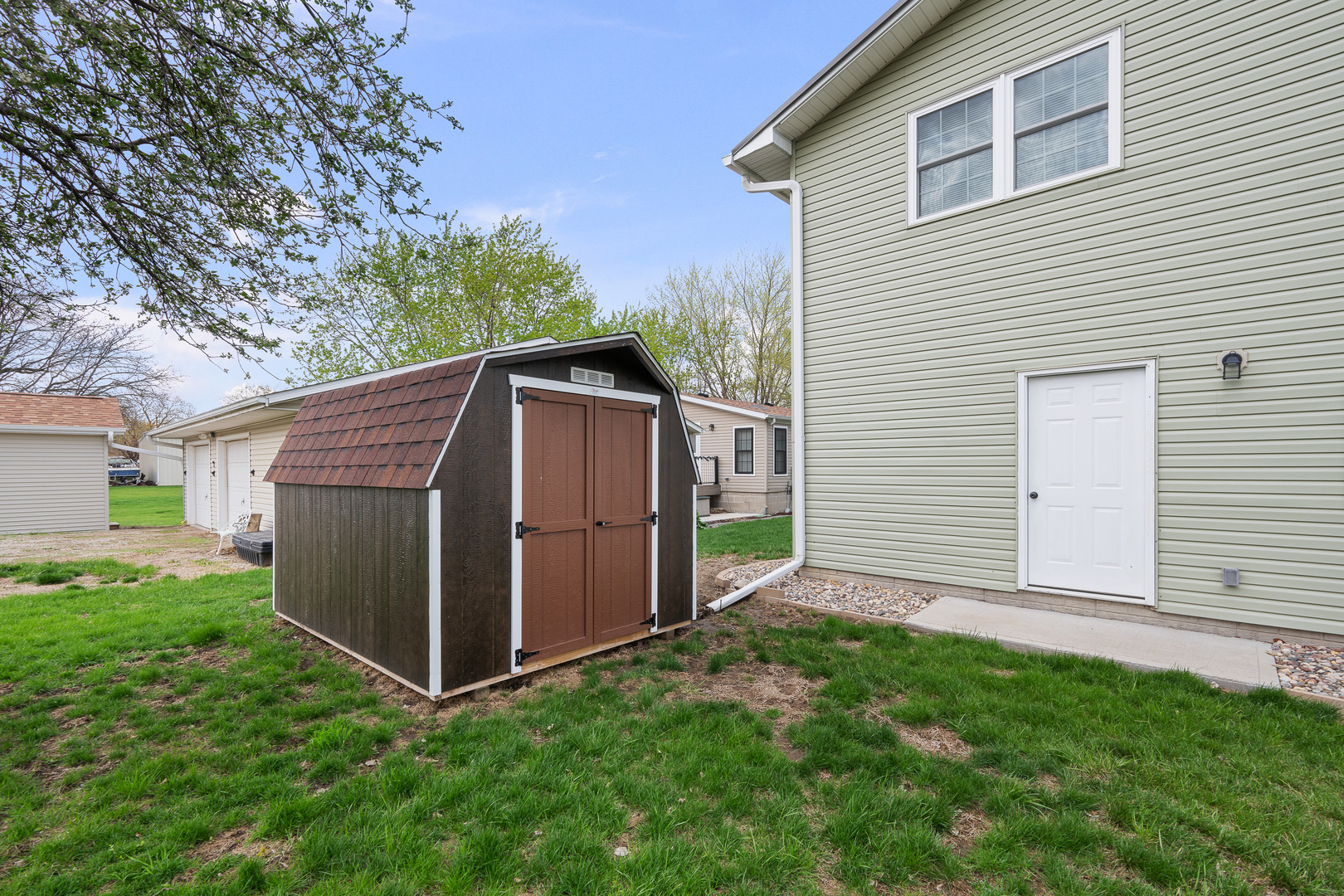 317 South Walnut Street Wilton, IA 52778 - Photo 37 of 45 a view of a backyard