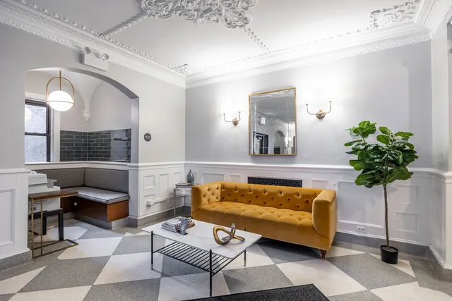 $2,160 | 1140 North LaSalle Drive, Unit 817, Chicago, IL 60610