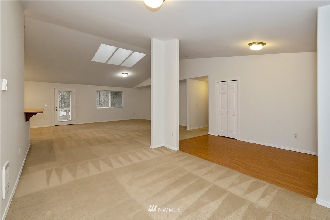 101 Stadium Beach Road West Grapeview, WA 98546 - Photo 5 of 40 Gallery Image 5