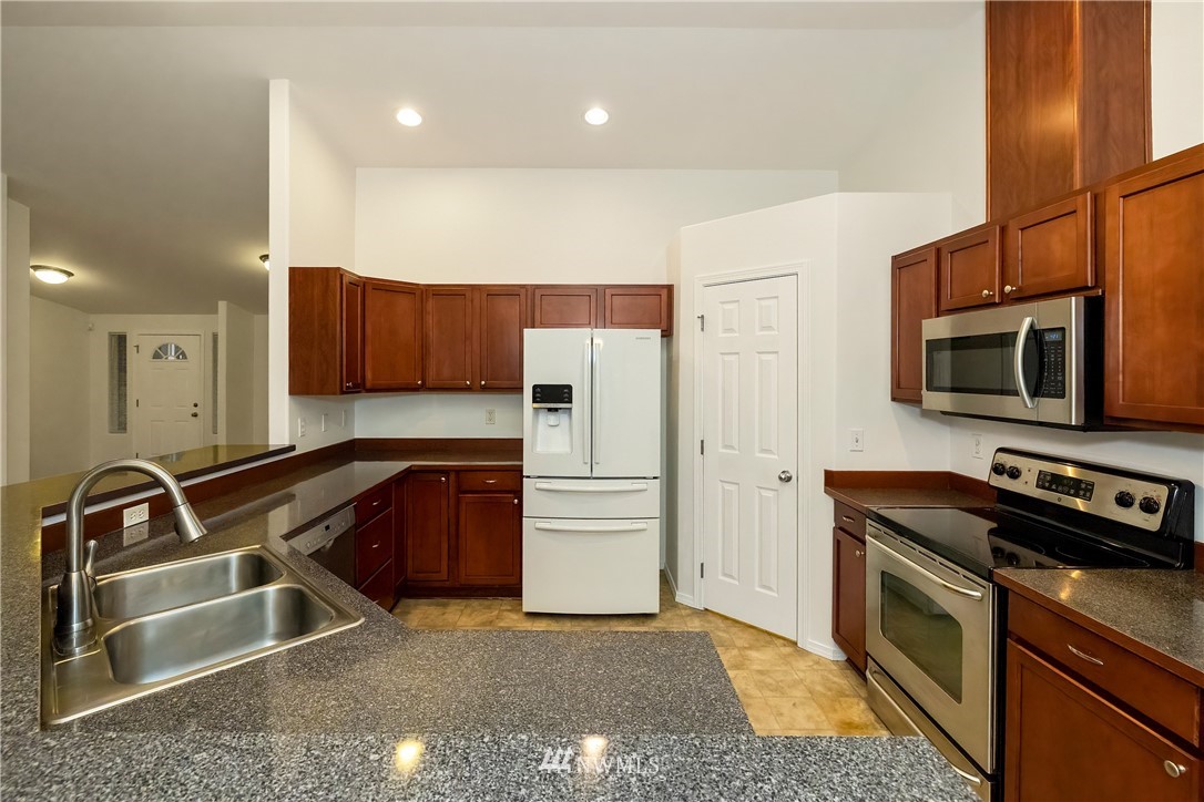 101 Stadium Beach Road West Grapeview, WA 98546 - Photo 10 of 40 Gallery Image 10