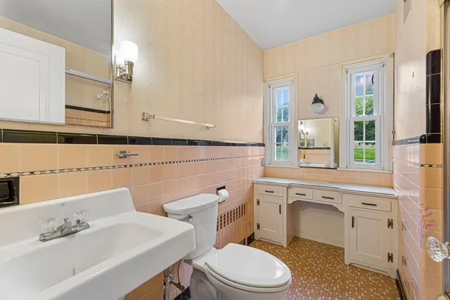 $229,000 | 358 4th Street, Gaylord, MN 55334