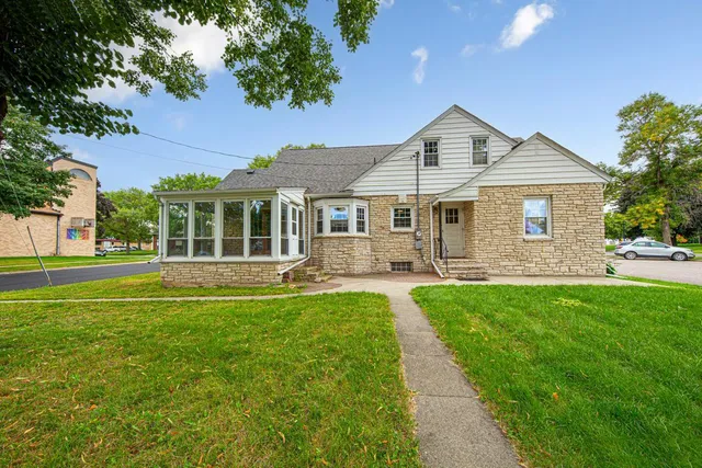 $229,000 | 358 4th Street, Gaylord, MN 55334