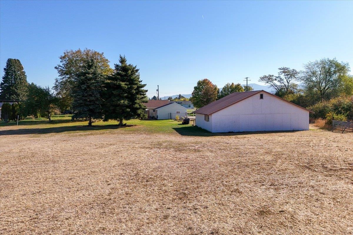 5215 North Arden Road Otis Orchards, WA 99027 - Photo 27 of 34