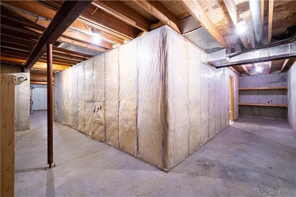 $469,900 | 9 Timber Creek Circle, Platte City, MO 64079