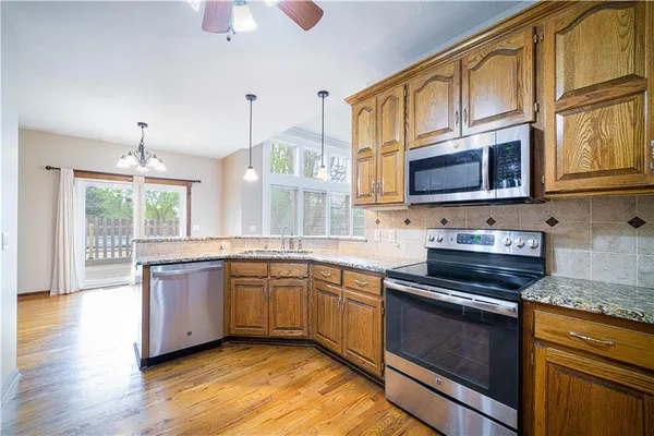 $469,900 | 9 Timber Creek Circle, Platte City, MO 64079