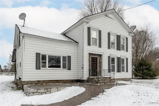 $235,000 | 40 West Main Street, Hamilton, NY 13332