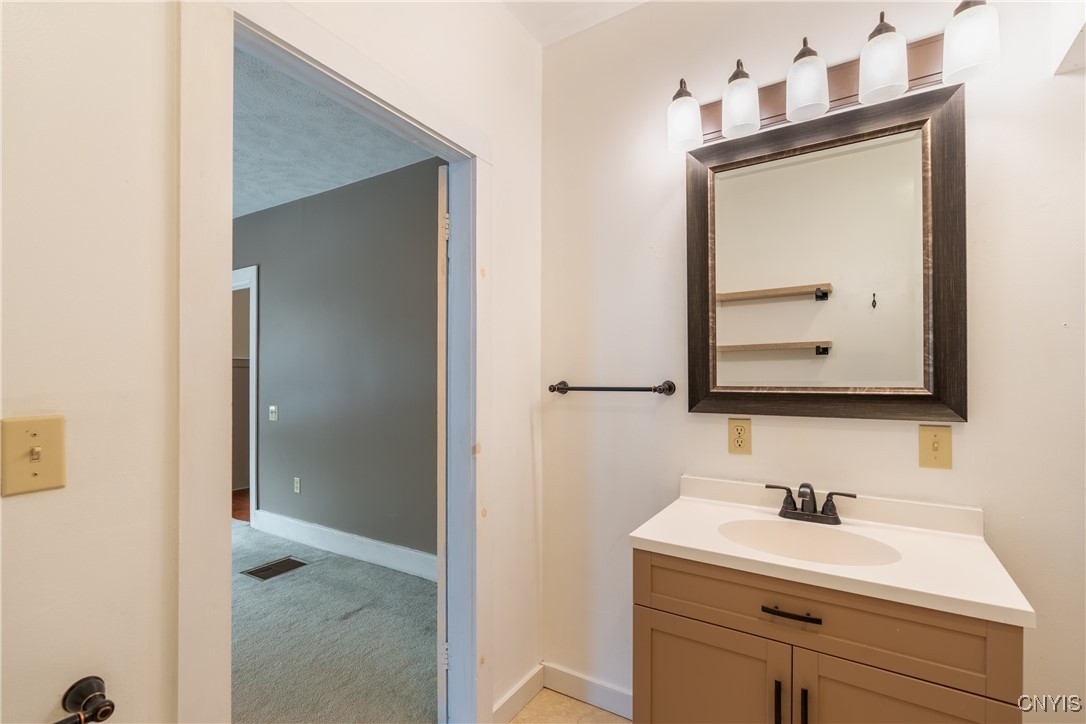 40 West Main Street Hamilton, NY 13332 - Photo 27 of 48