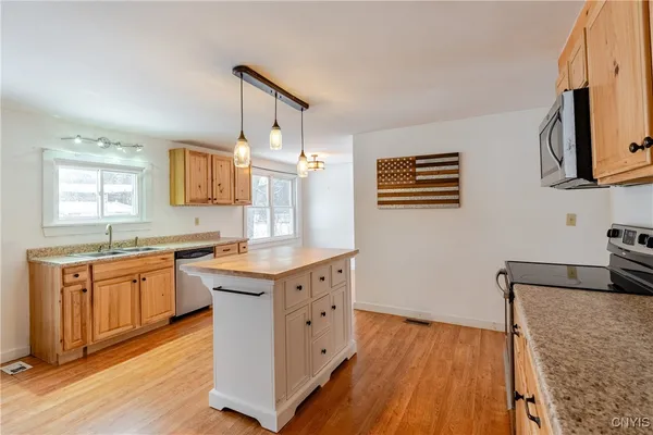 $235,000 | 40 West Main Street, Hamilton, NY 13332