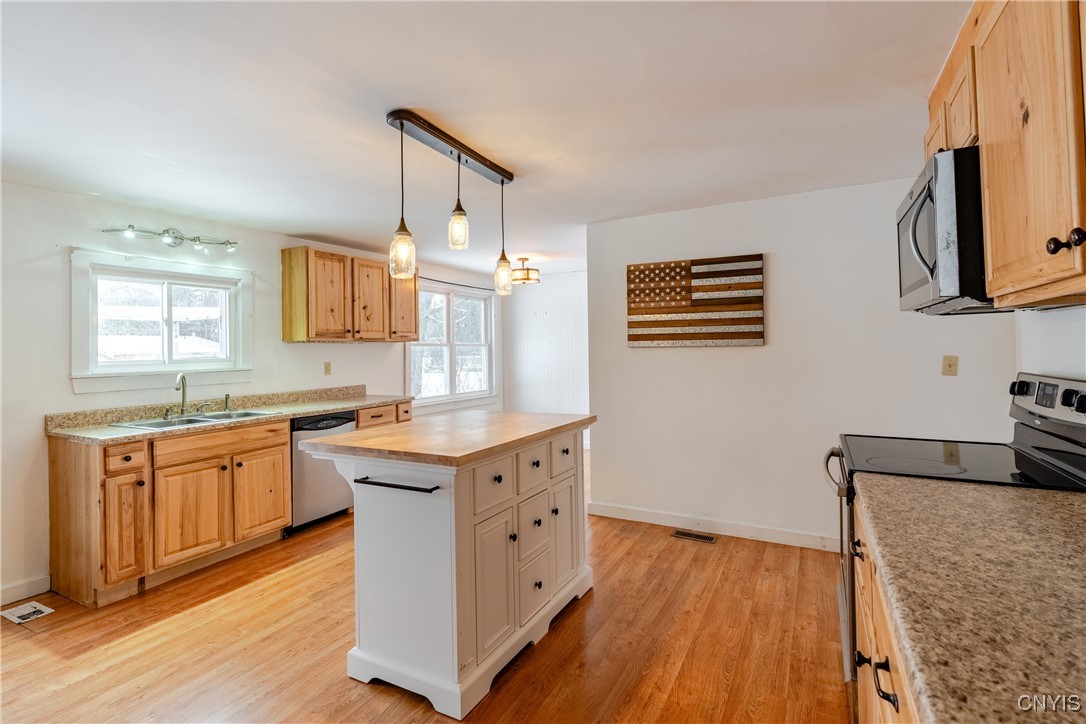 40 West Main Street Hamilton, NY 13332 - Photo 9 of 48