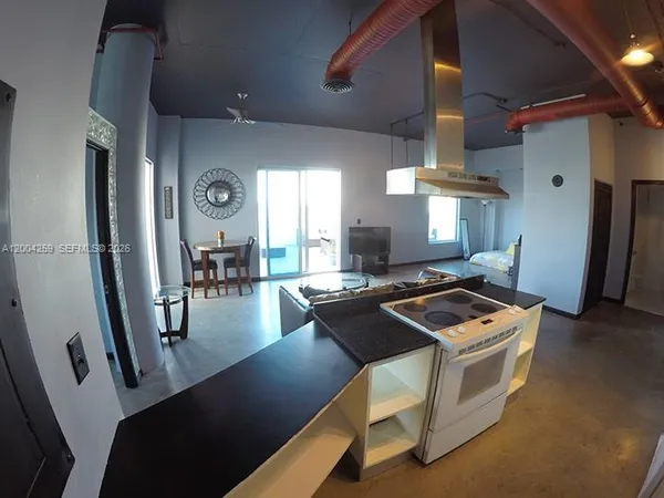 $2,900 | 10 Southwest South River Drive, Unit 611, Miami, FL 33130