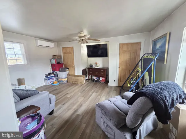 $179,900 | 2136 Hoopersville Road, Fishing Creek, MD 21634