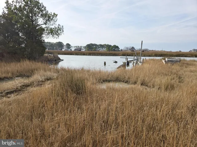 $179,900 | 2136 Hoopersville Road, Fishing Creek, MD 21634