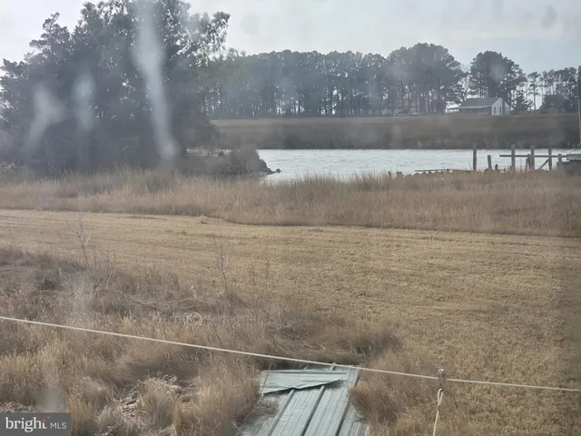 $179,900 | 2136 Hoopersville Road, Fishing Creek, MD 21634