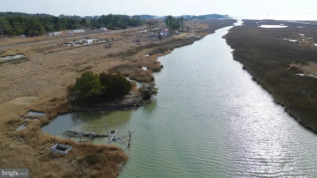 $179,900 | 2136 Hoopersville Road, Fishing Creek, MD 21634