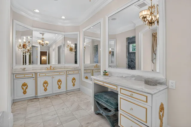 $9,499,000 | 377 East Coconut Palm Road, Boca Raton, FL 33432