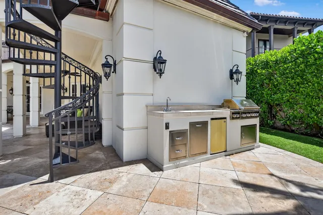 $9,499,000 | 377 East Coconut Palm Road, Boca Raton, FL 33432