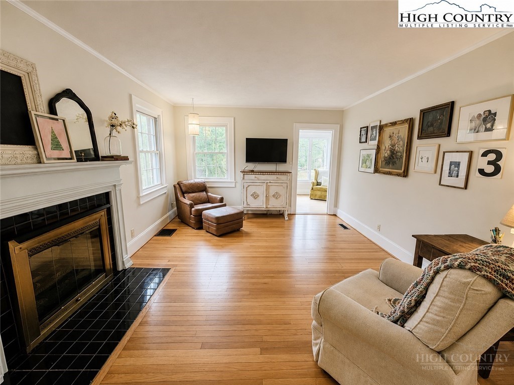 780 Wade Bare Road Jefferson, NC 28640 - Photo 3 of 32