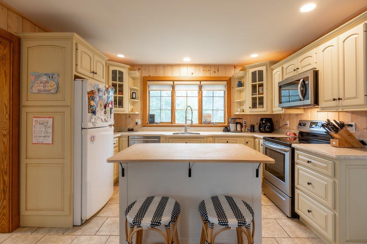 55 Pinkham Road Bristol, ME 04554 - Photo 13 of 55