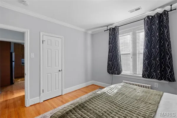 $4,200 | 7055 Dartmouth Avenue, University City, MO 63130