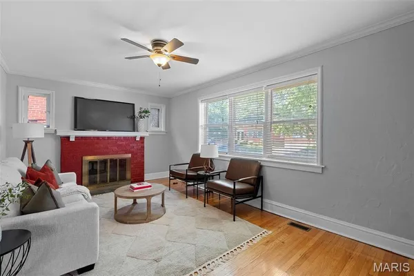 $4,200 | 7055 Dartmouth Avenue, University City, MO 63130