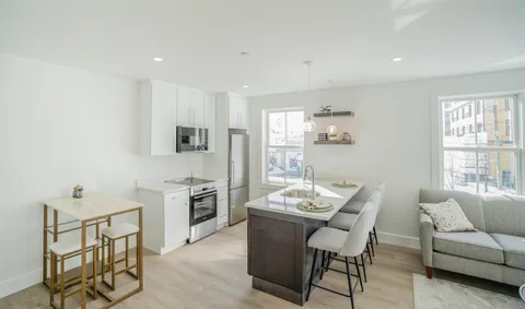 $519,900 | 238 Deer Street, Unit 204, Portsmouth, NH 03801