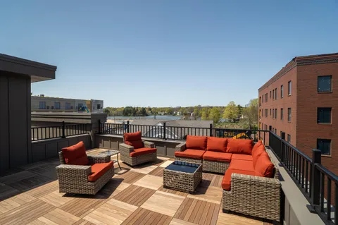 $519,900 | 238 Deer Street, Unit 204, Portsmouth, NH 03801