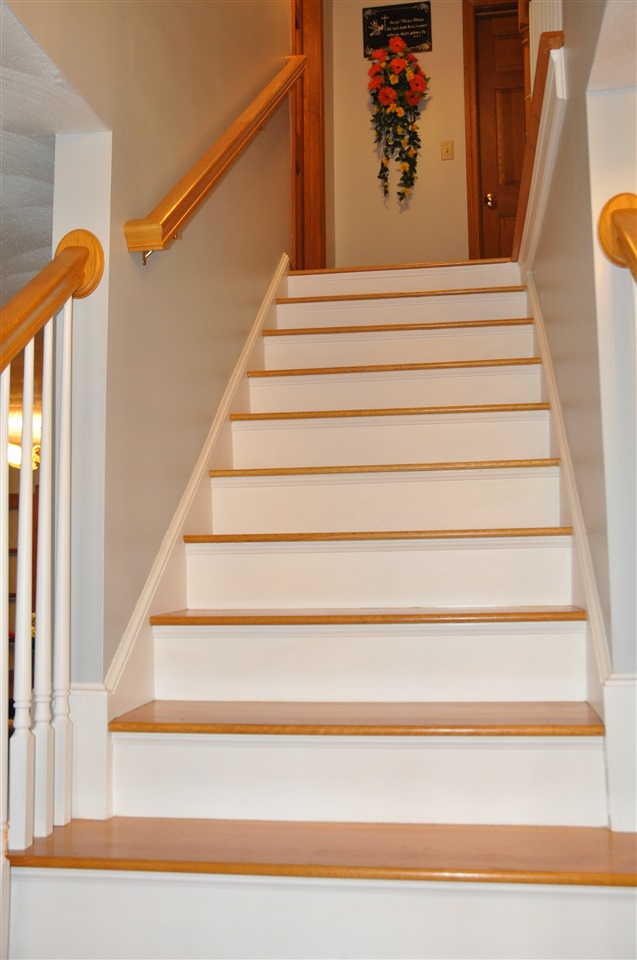 21 Trent Road Hooksett, NH 03106 - Photo 14 of 32