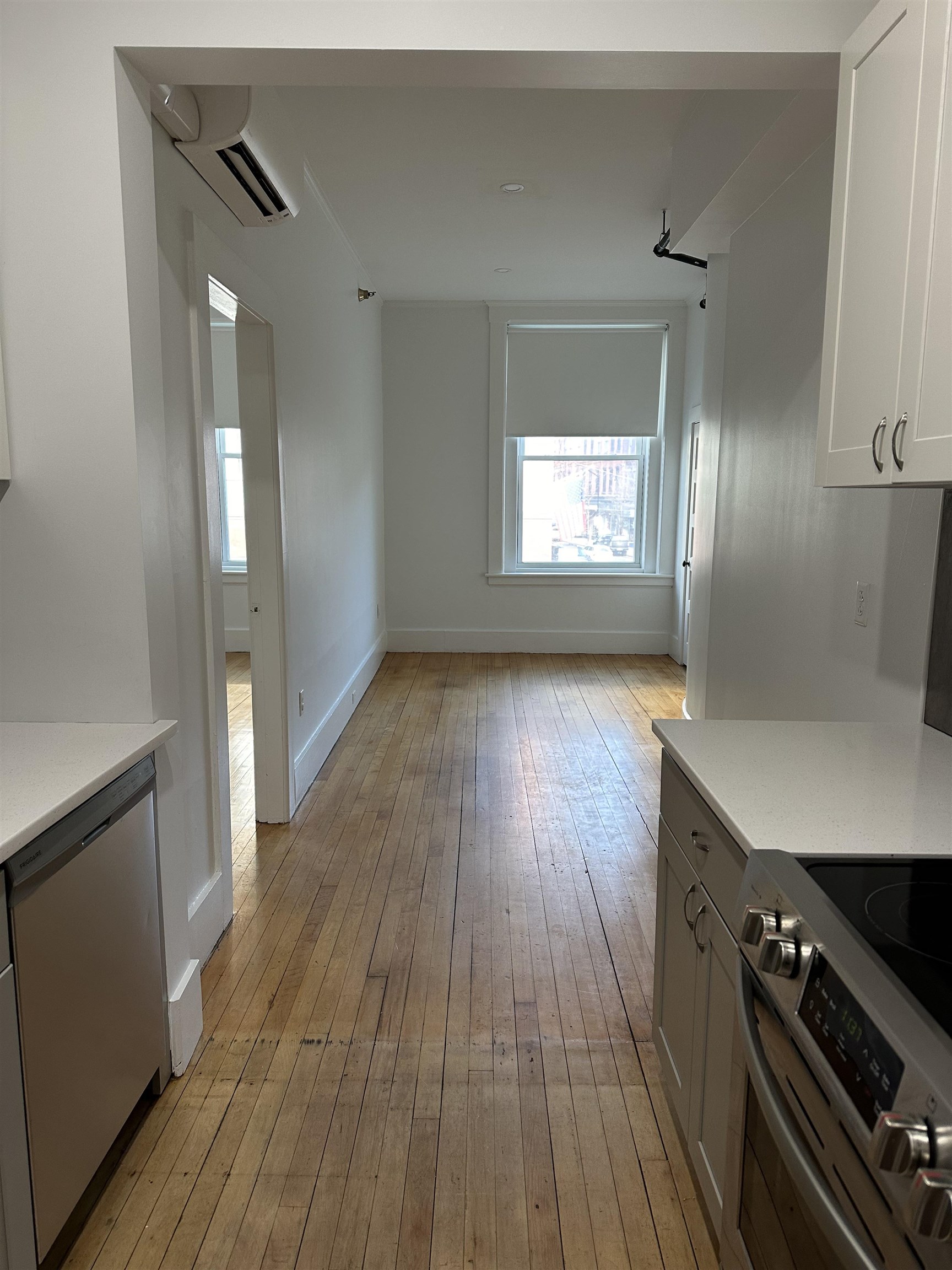 4 Elliot Street, Unit 2 Brattleboro, VT 05301 - Photo 4 of 11