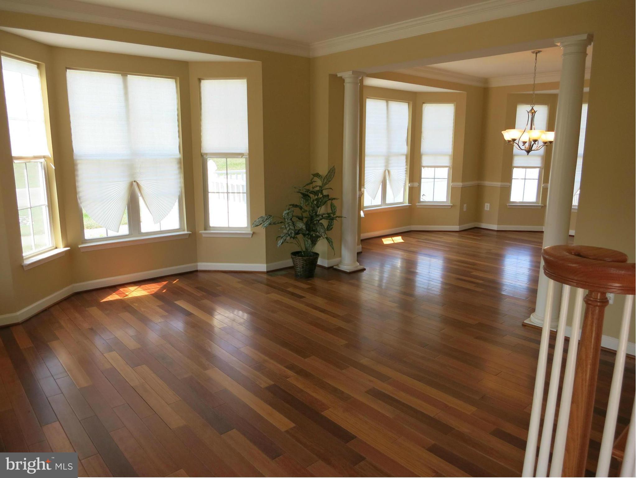 1700 Fletchers Drive Point of Rocks, MD 21777 - Photo 4 of 30 Living Room