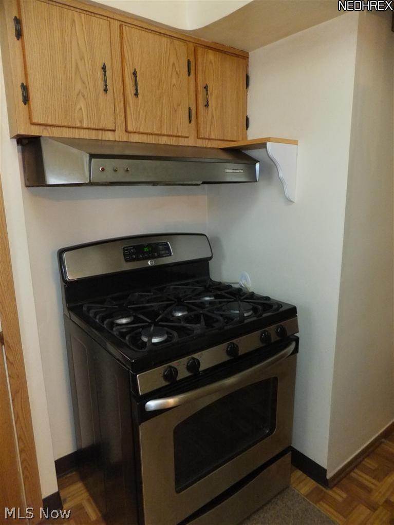 4339 Redding Road Cleveland, OH 44109 - Photo 4 of 15 Gallery Image 4