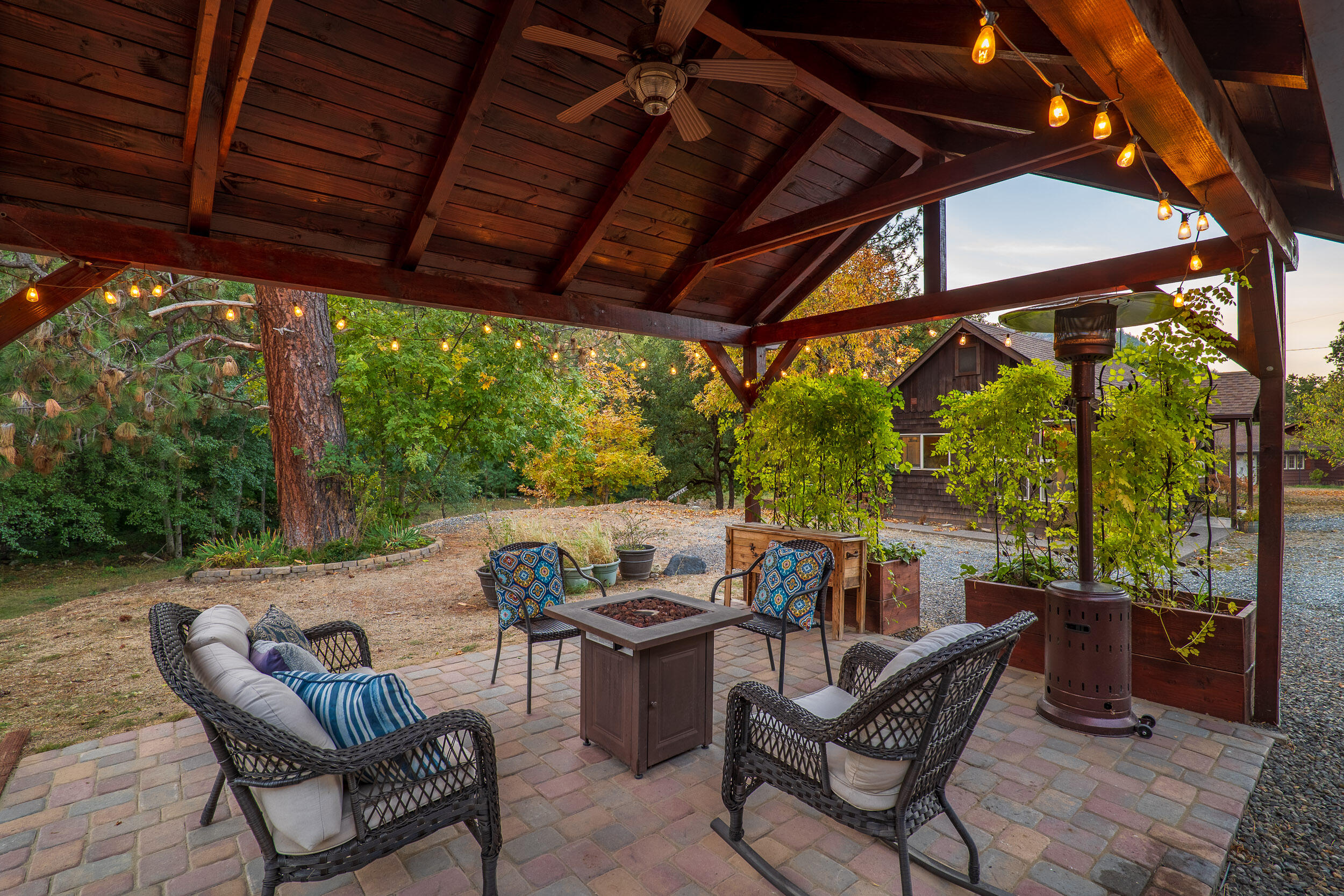 3732-3786 Little Applegate Road Jacksonville, OR 97530 - Photo 43 of 72 34