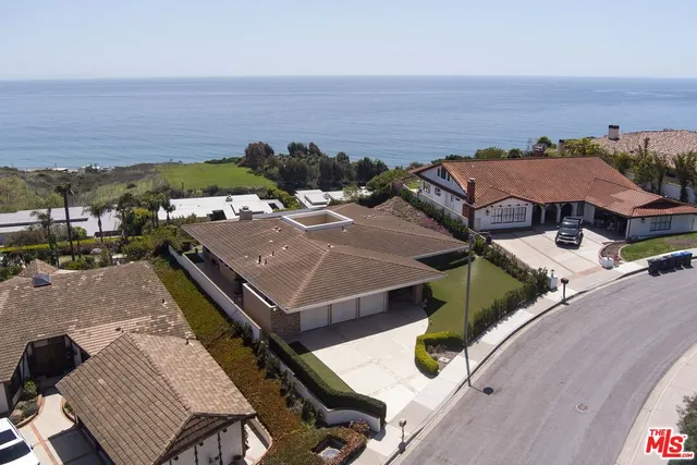 $6,995,000 | 24624 Blue Dane Lane, Malibu, CA 90265
