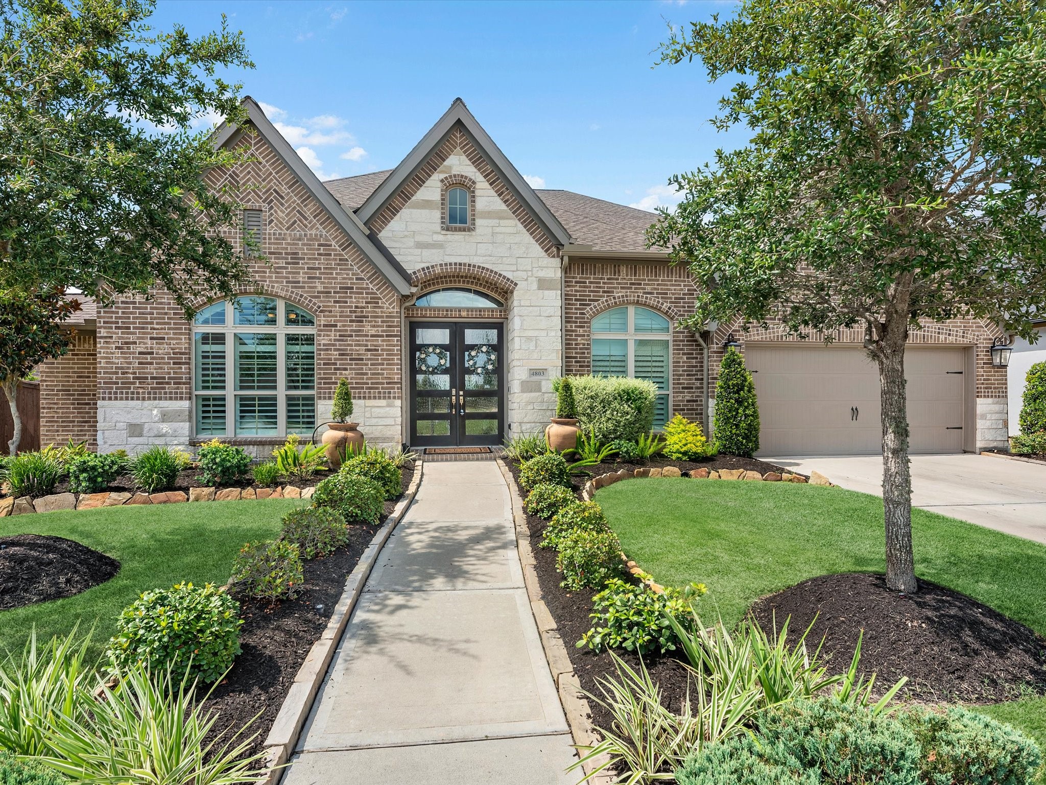 4803 Bernard Drive Rosharon, TX 77583 - Photo 2 of 30