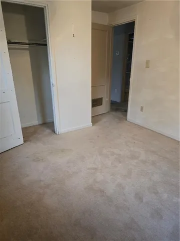 $139,000 | 4927 Edgehill Drive, Kansas City, KS 66106