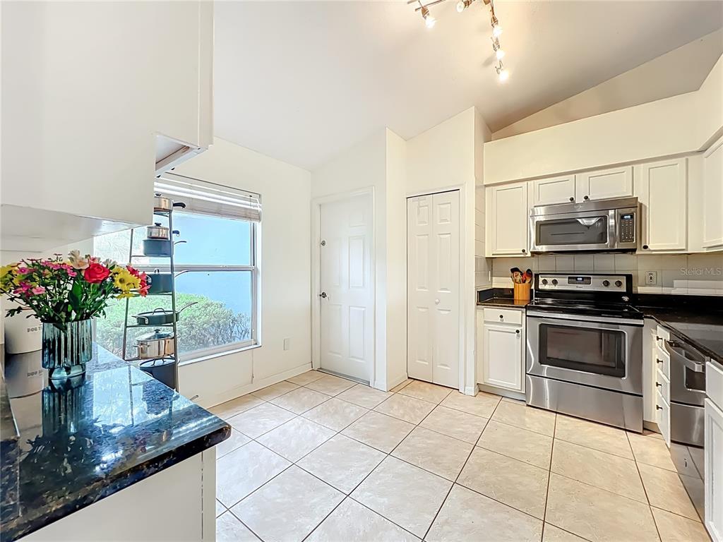 10617 Lake Ralph Drive Clermont, FL 34711 - Photo 9 of 39