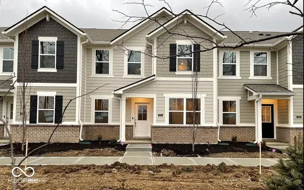 $2,200 | 6414 Apperson Drive, Noblesville, IN 46062