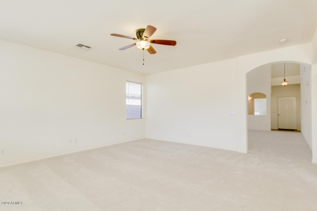 42547 West Venture Road Maricopa, AZ 85138 - Photo 11 of 41 11-Venture