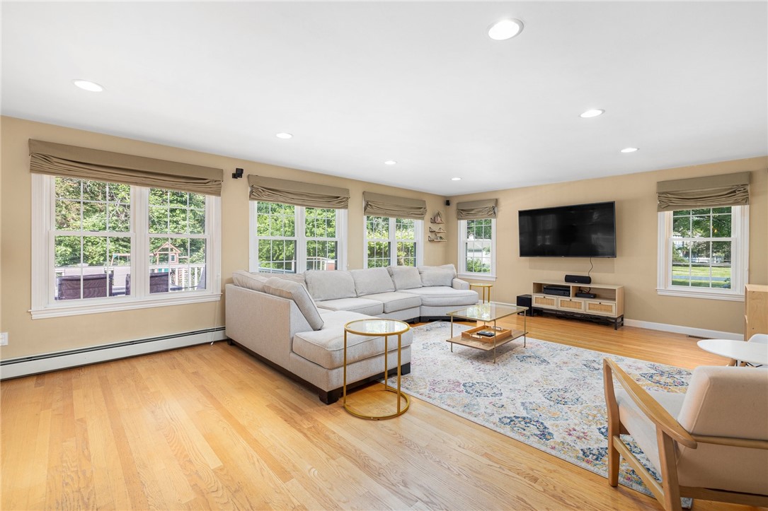 53 Trimtown Road Scituate, RI 02857 - Photo 19 of 50