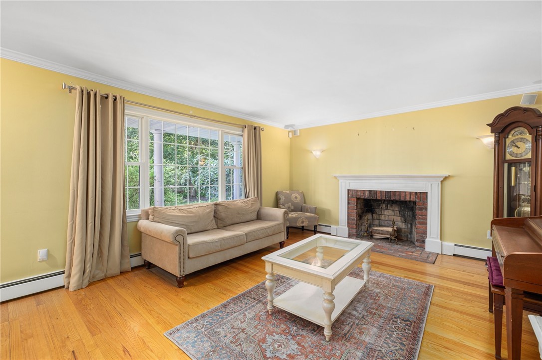 53 Trimtown Road Scituate, RI 02857 - Photo 6 of 50
