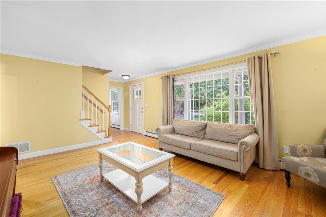 53 Trimtown Road Scituate, RI 02857 - Photo 7 of 50